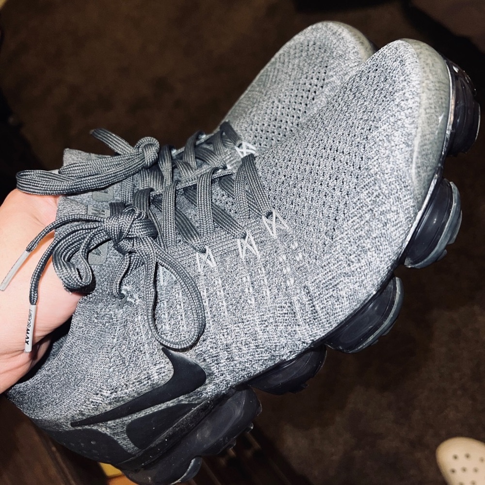 Mens size 9.5 Vapor Max